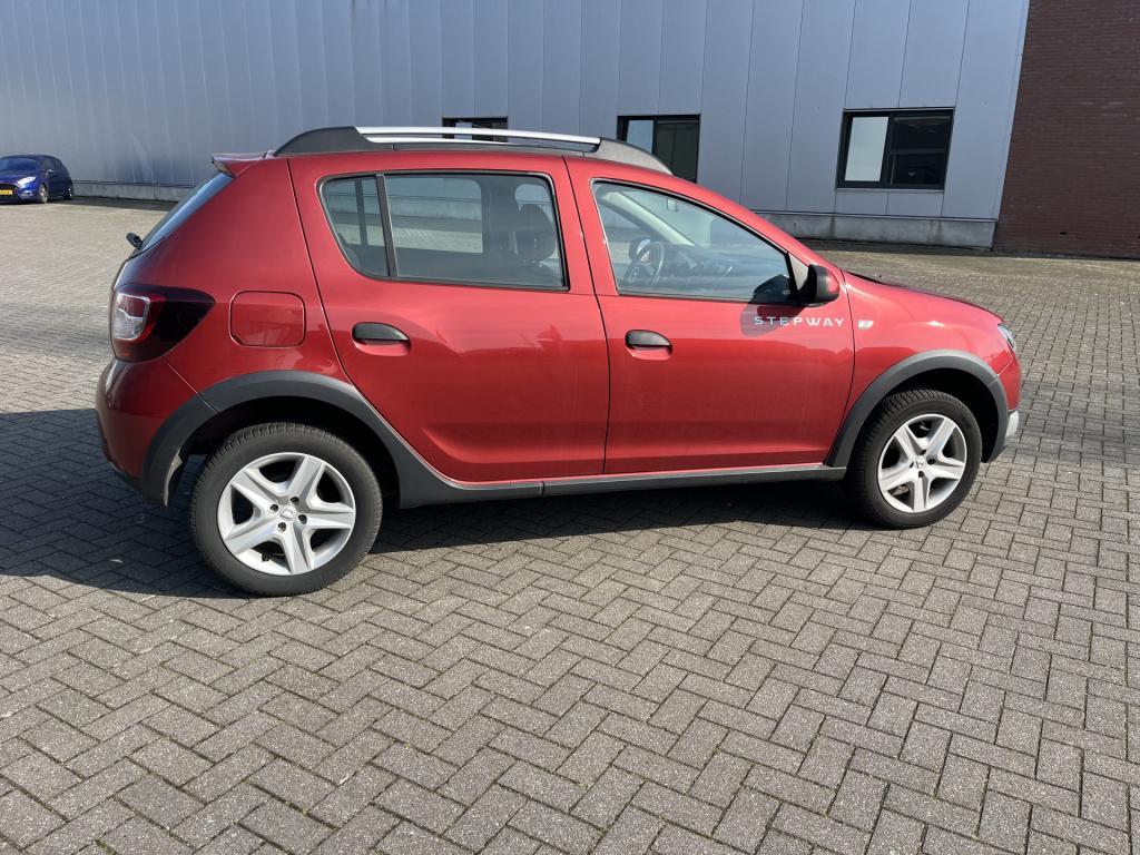Dacia Sandero Stepway 0.9 tce lauréate 63 dkm