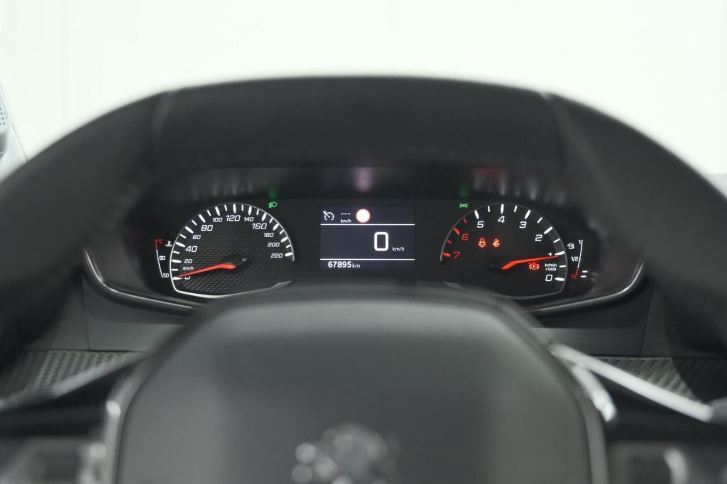 Peugeot 208 puretech 100 pk allure | apple carplay | parkeersensoren | lich