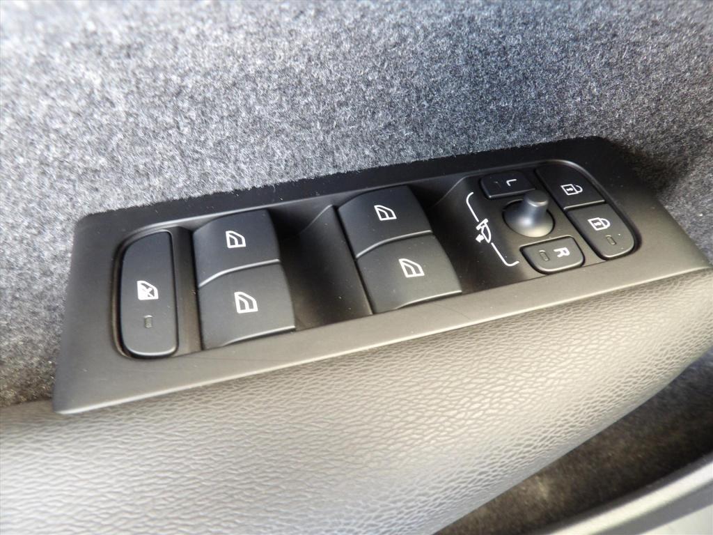 Volvo XC40 t3 163pk geartronic momentum core