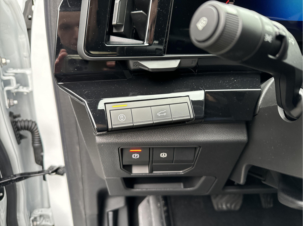 Renault Austral 1.2 e-tech hybrid 200 techno - demo / pack extended grip / 