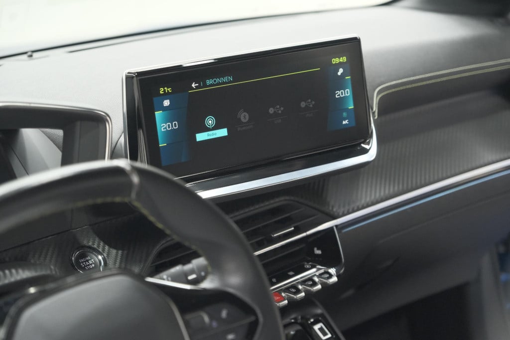 Peugeot 208 ev gt pack 50 kwh | camera | adapieve cruise control | stoelver