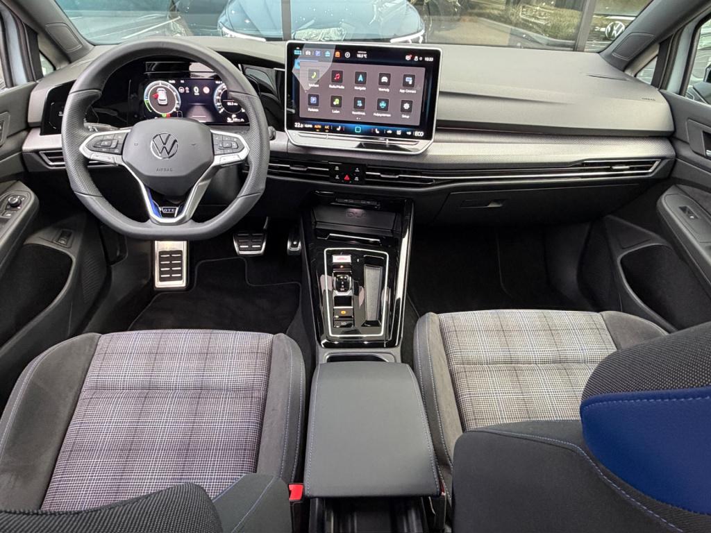Volkswagen Golf 1.5 ehybrid gte 272pk | led iq light | trekhaak | head-up |