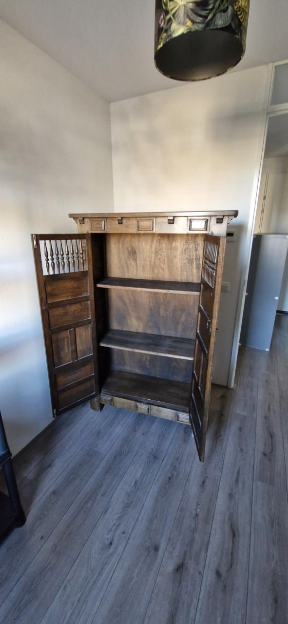 Houten antieke kast