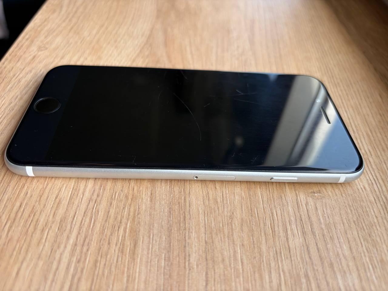 Iphone se 2020 64gb
