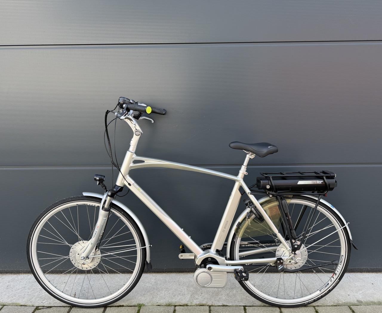 Dutch ID Bosch middenmotor elektrische fiets 470WH