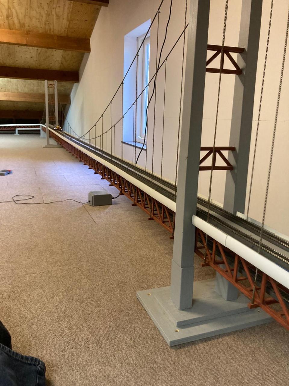 Hangbrug modelspoorbaan H0