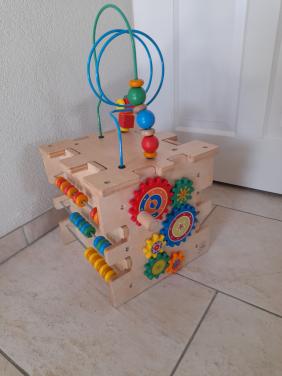 Kidkraft  deluxe  Activity Cube  ( in goede nette staat )