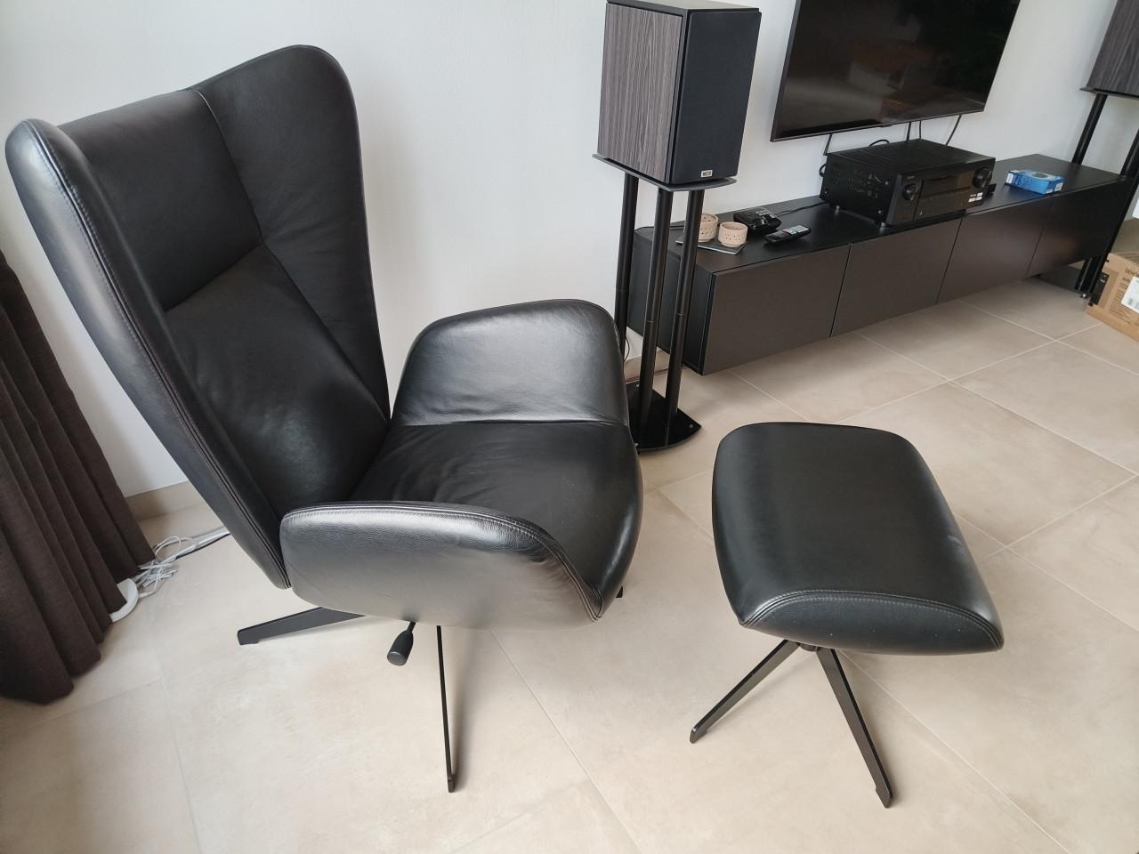 Fauteuil met voetenbankje