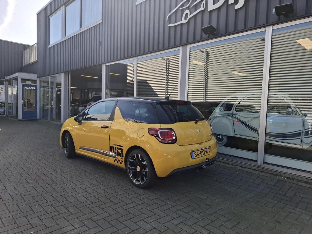 Ds Ds 3 1.2 130 sport chic cam/clima/trekhaak