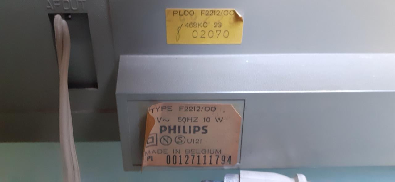 Philips F2212 vintage tuner