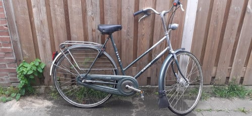 3 x Damesfiets * UNION * MONTEGO ** en RIVEL