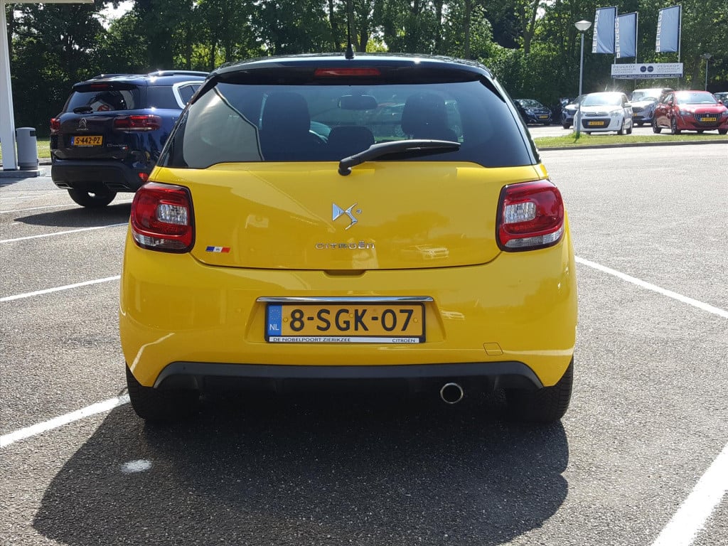 Citroen DS3 1.2 vti 82pk so chic navigatie | cruise & climate control | par