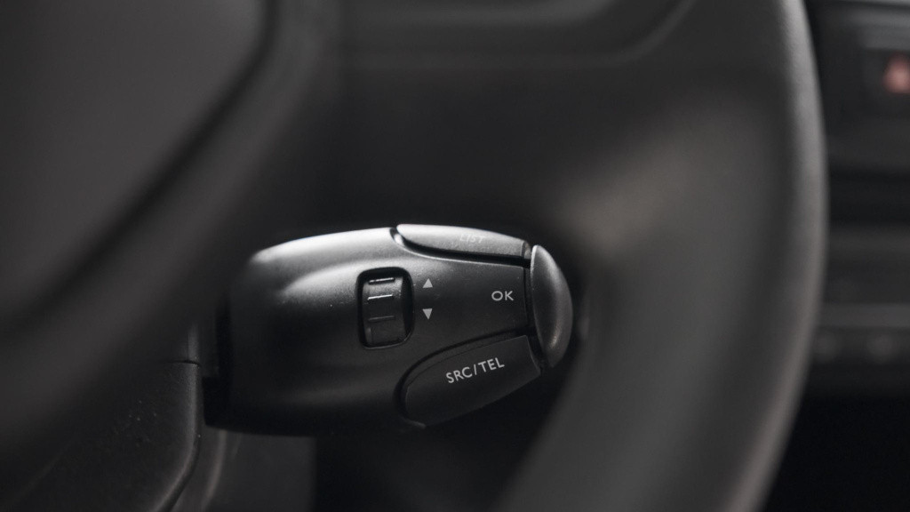 Peugeot Partner 1.5 bluehdi 100 s&s l1 | trekhaak | camera | apple carplay 