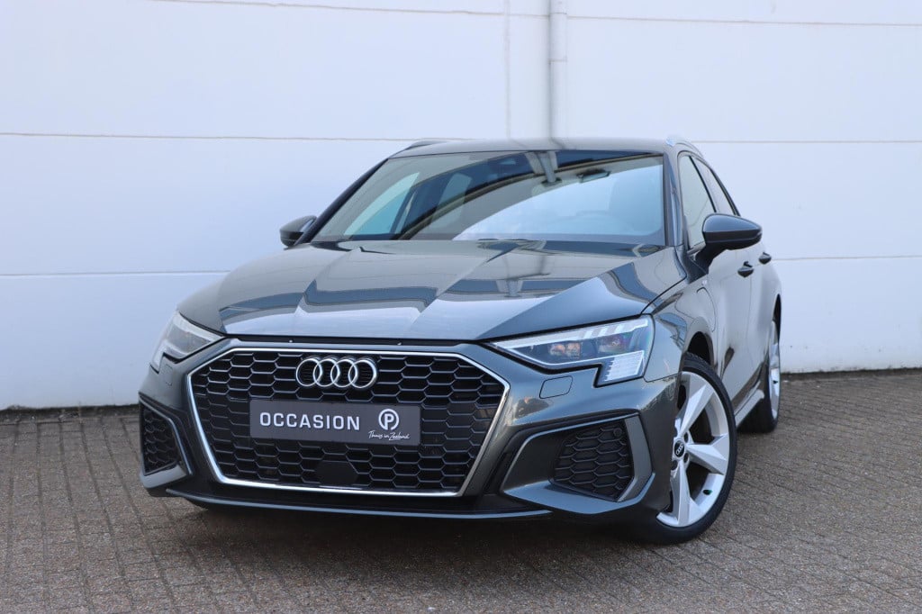 Audi A3 sportback 40 tfsi e s edition 204pk s-tronic