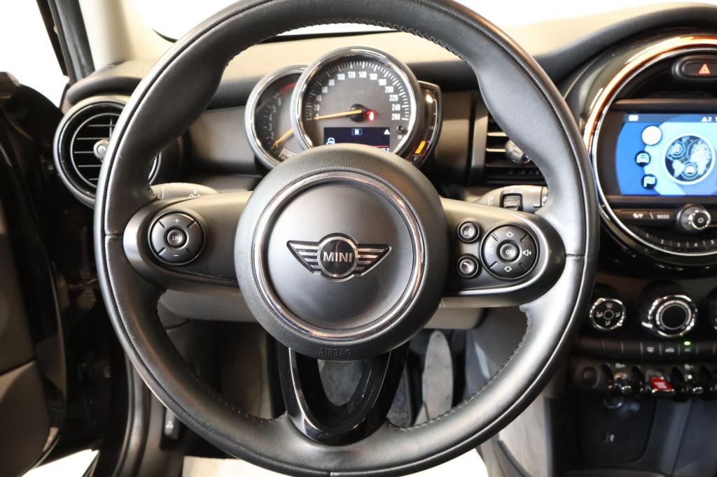 Mini One mini 1.5 salt nl auto, apple carplay, all season, lm velgen, btw