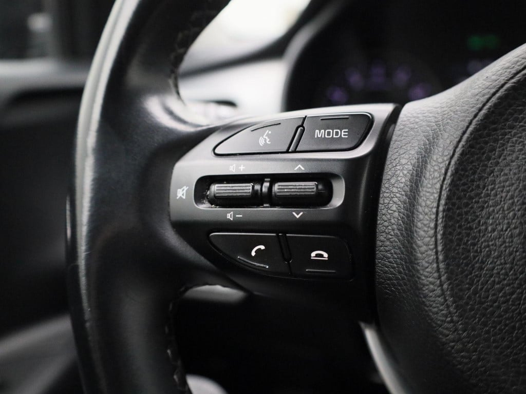 Kia Stonic 1.0 t-gdi mhev dynamicplusline | lmv | navigatie | parkeer senso