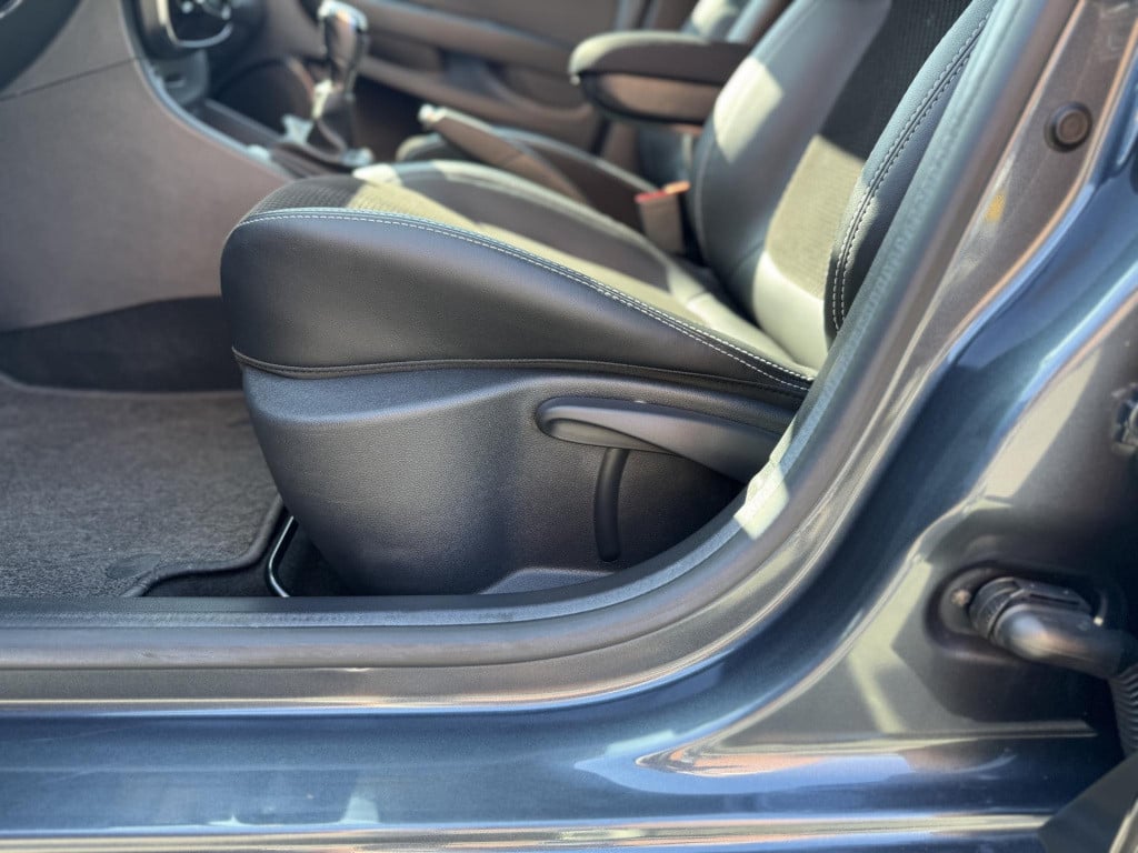 Renault Clio 0.9 tce intens | navigatie | led koplampen | keyless entry | c