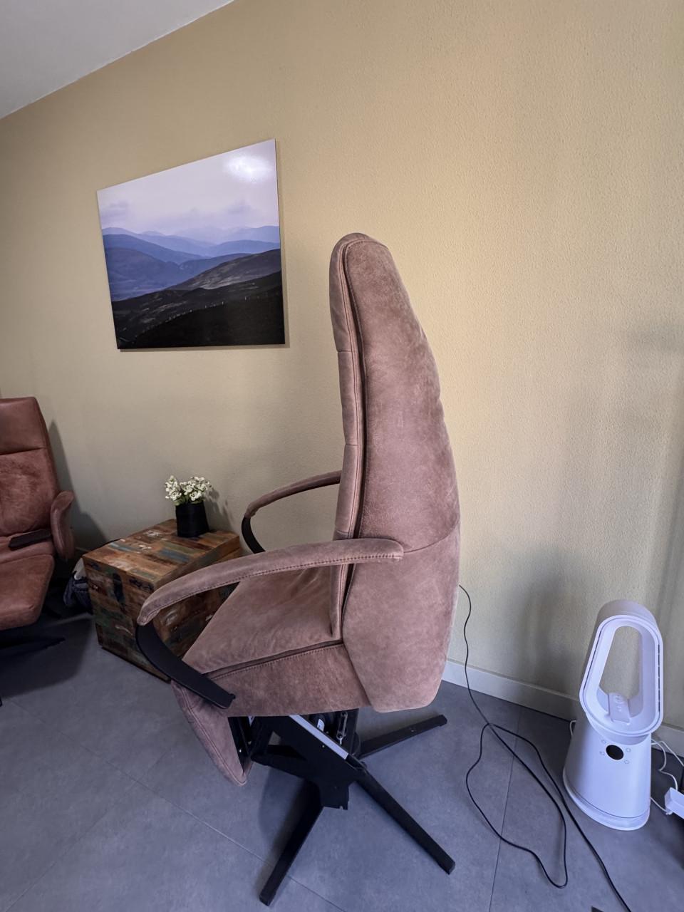 Prominent  Sta-op fauteuil C-100