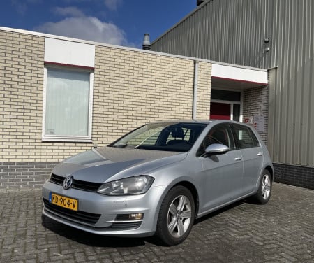 Volkswagen Golf 1.2 TSI Highline BlueMotion PARKEERHULP