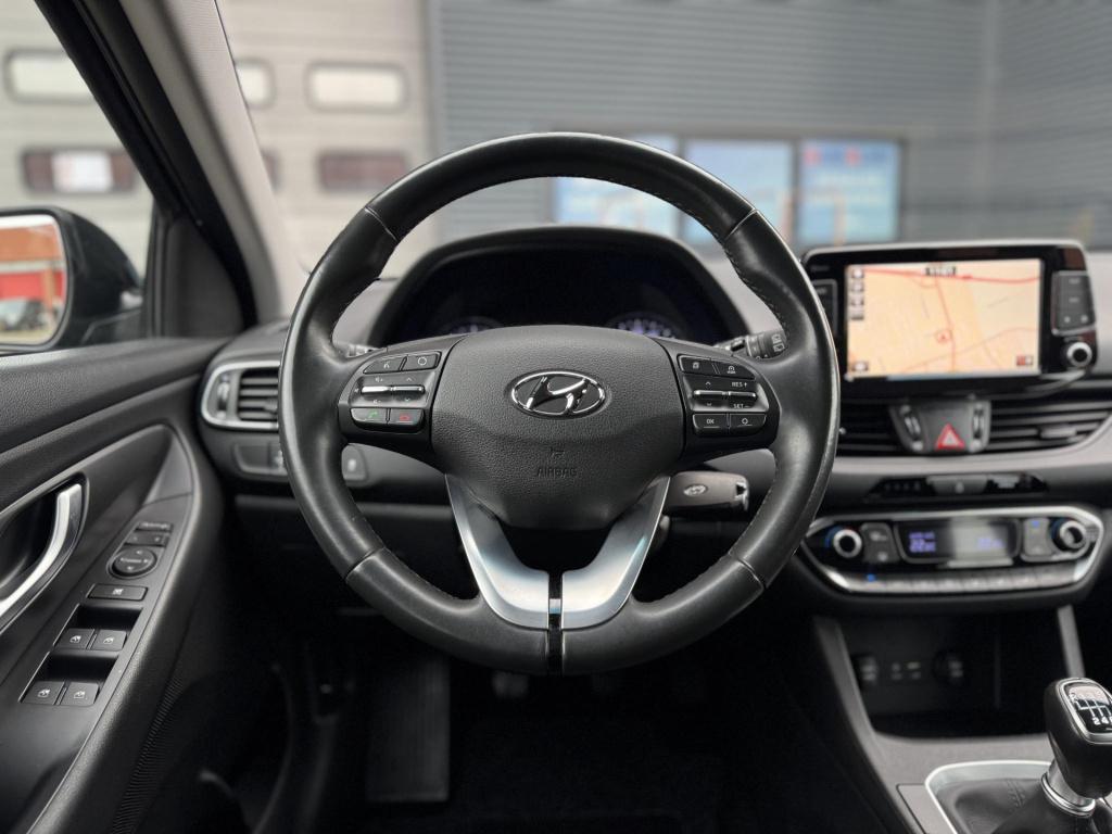 Hyundai I 30 1.0 t-gdi first edition nl-auto incl. trekhaak!