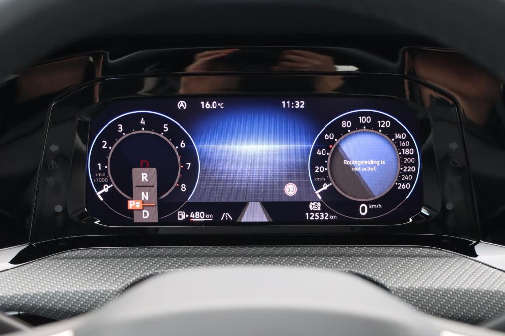 Volkswagen Golf 1.5 etsi r-line | 130pk | dsg7