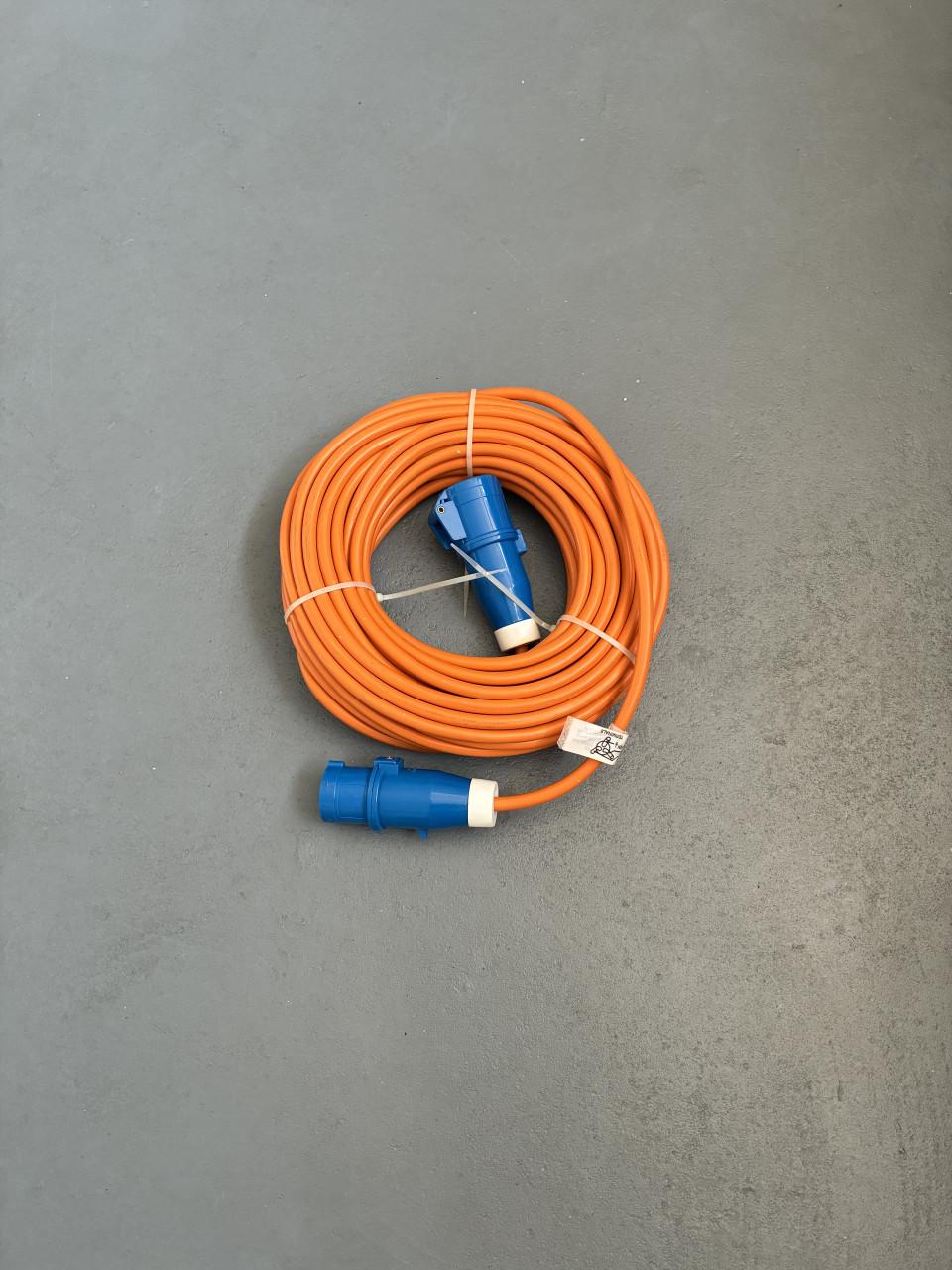 CEE verlengsnoer compleet