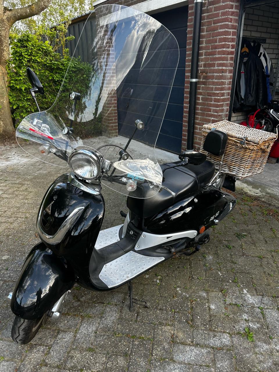 Retro Scooter