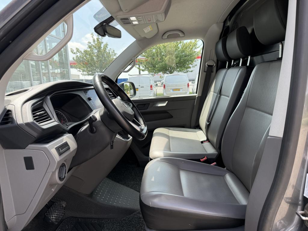 Volkswagen Transporter 2.0 tdi l1h1 28 | led | trekhaak | navi | carplay | 