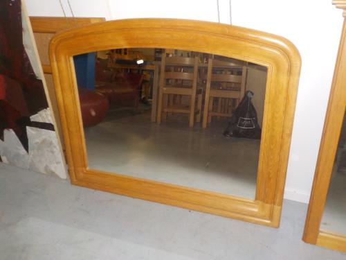 Mooie kwaliteit massief eiken spiegel in vrijwel nieuw staat 105 x 84 cm