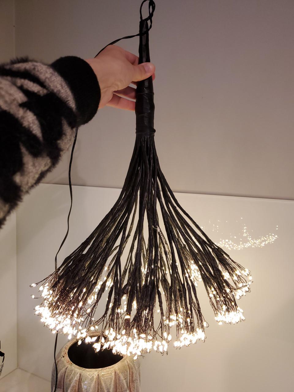 Gloednieuwe cascadeverlichting