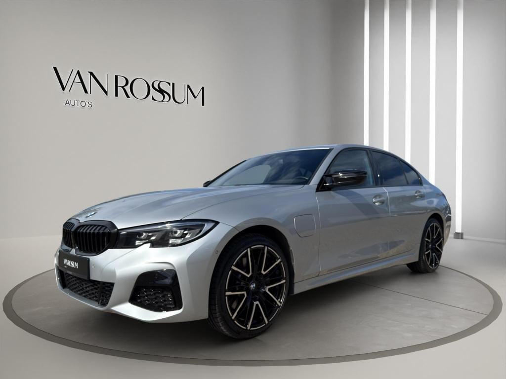 BMW 3-serie 330e m-sport | leer | camera | led | 19"|