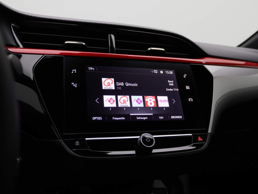 Opel Corsa 1.2 level 4 | navigatie | apple carplay / android auto | airco |