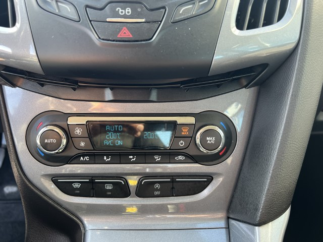 Ford Focus 1.0 ecoboost 125pk 4-deurs sedan titanium