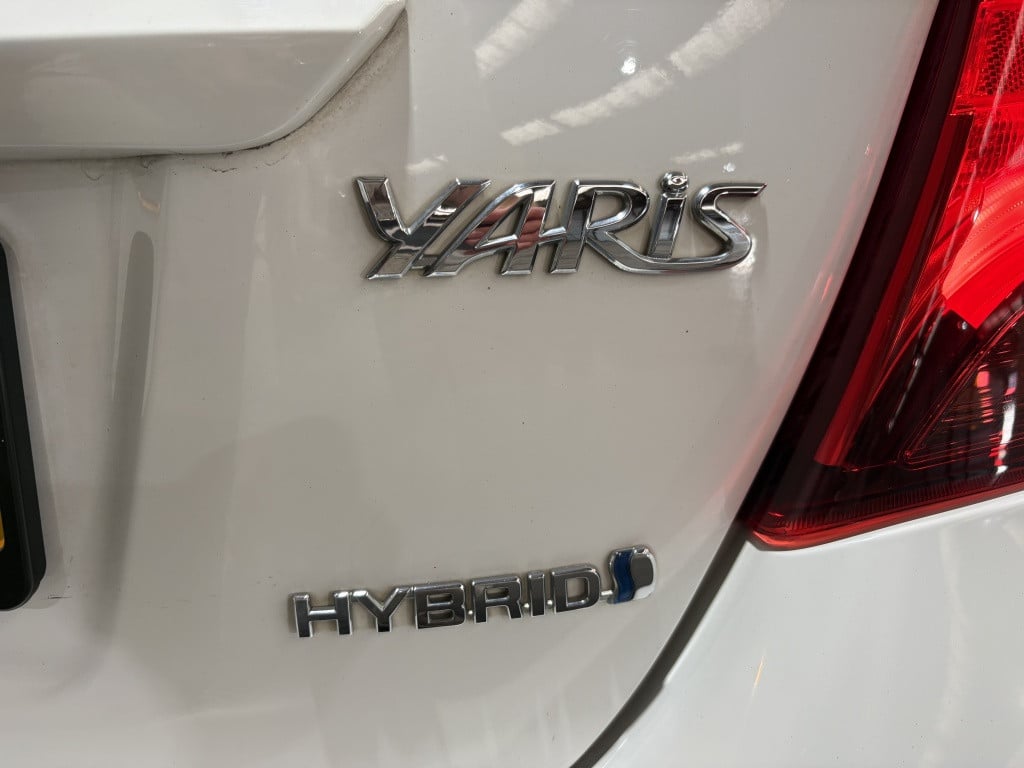 Toyota Yaris 1.5 hybrid dynamic