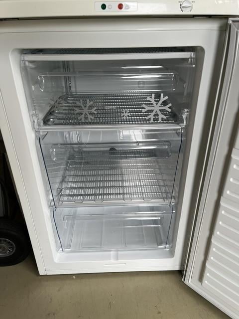 Diepvries en koelkast Zanussi