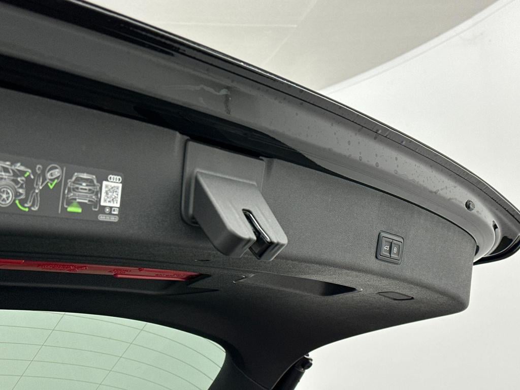 Audi Q3 s edition e-hybrid 272 pk trekhaak l leer l tech+