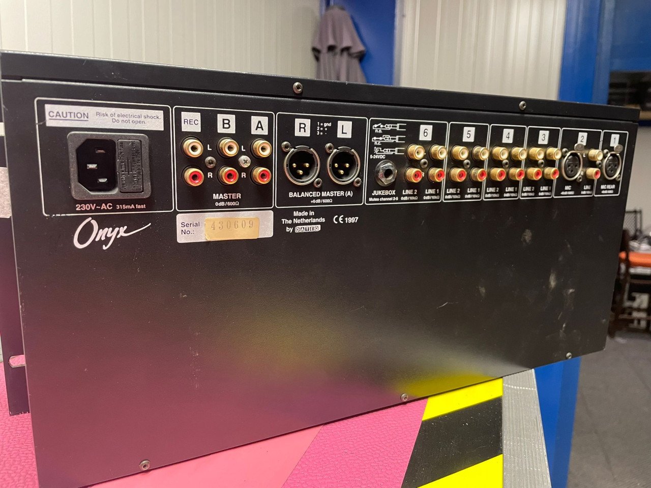 Dateq Onyx 6-Kanaals Club Mixer