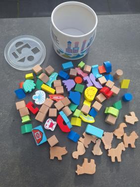 Speelgoed houten blokken