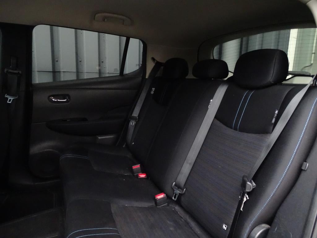 Nissan Leaf n-connecta 40 kwh | incl. btw | 360 camera
