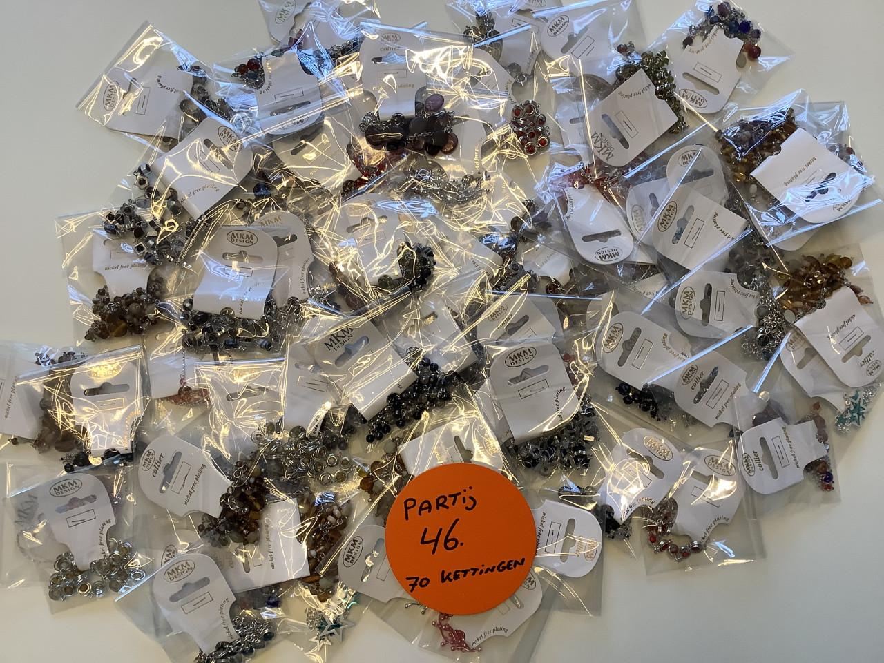 Partij mooie MKM Design kettingen. (Partij 46)