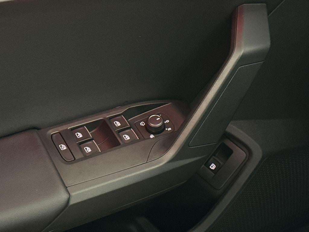 Seat Leon sportstourer fr business 1.5 tsi ehybrid 150 kw / 204 pk statio