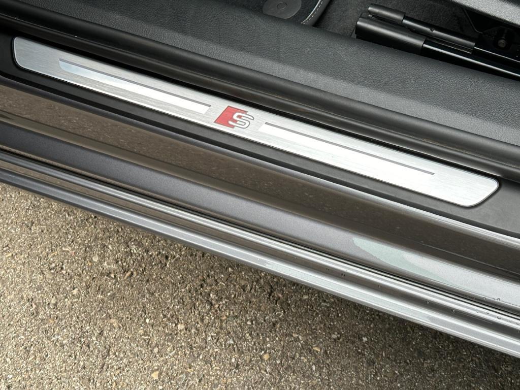 Audi A6 avant v6 55 tfsi 340pk quattro s-line | panoramadak | trekhaak | 20