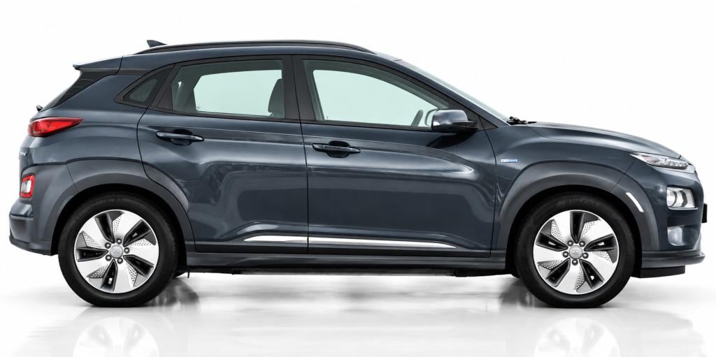 Hyundai Kona ev comfort 64 kwh soh 99% | nap | camera | apple carplay | and