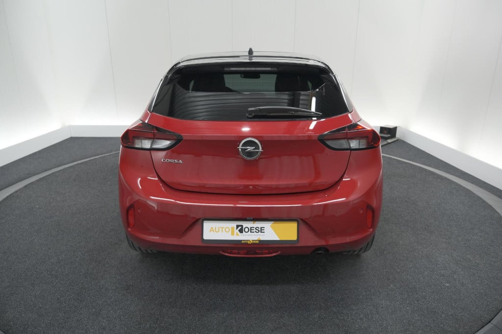 Opel Corsa 1.2 turbo 100 ultimate | panoramadak | camera | dodehoekdetectie