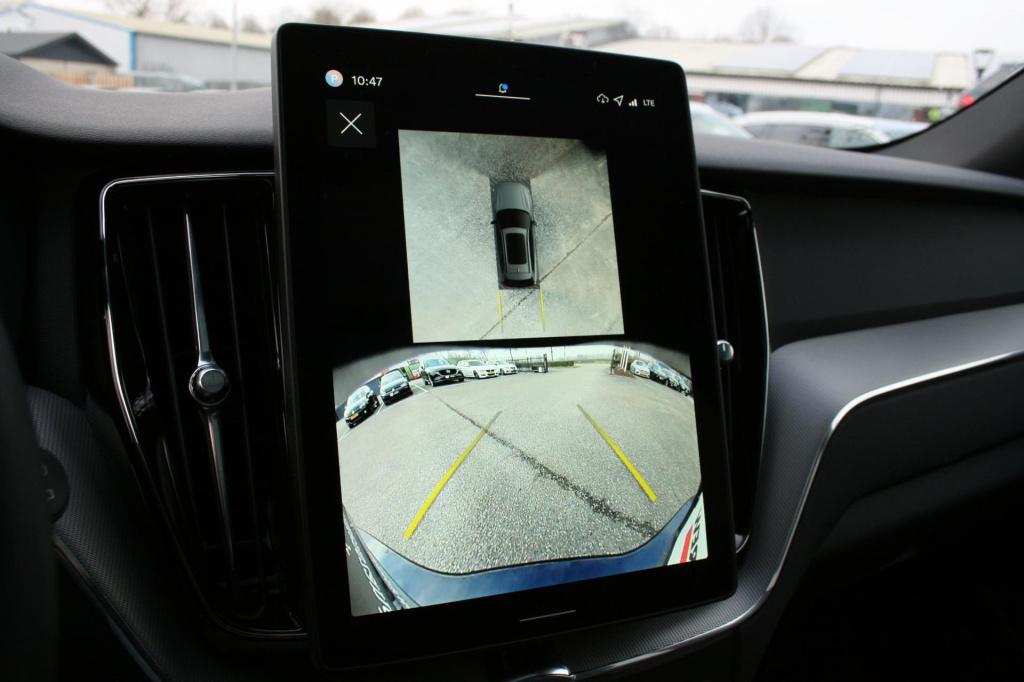 Volvo XC60 2.0 t6 plug-in hybrid awd plus black edition / nieuw / model 202