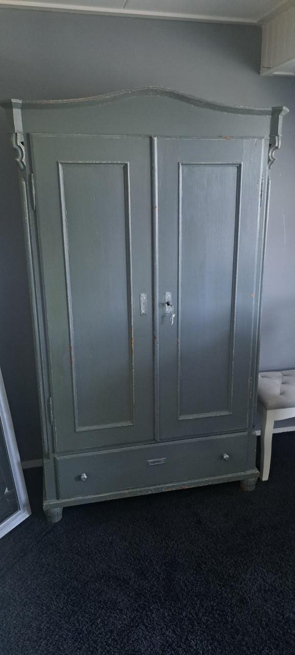 Kast grijs brocante