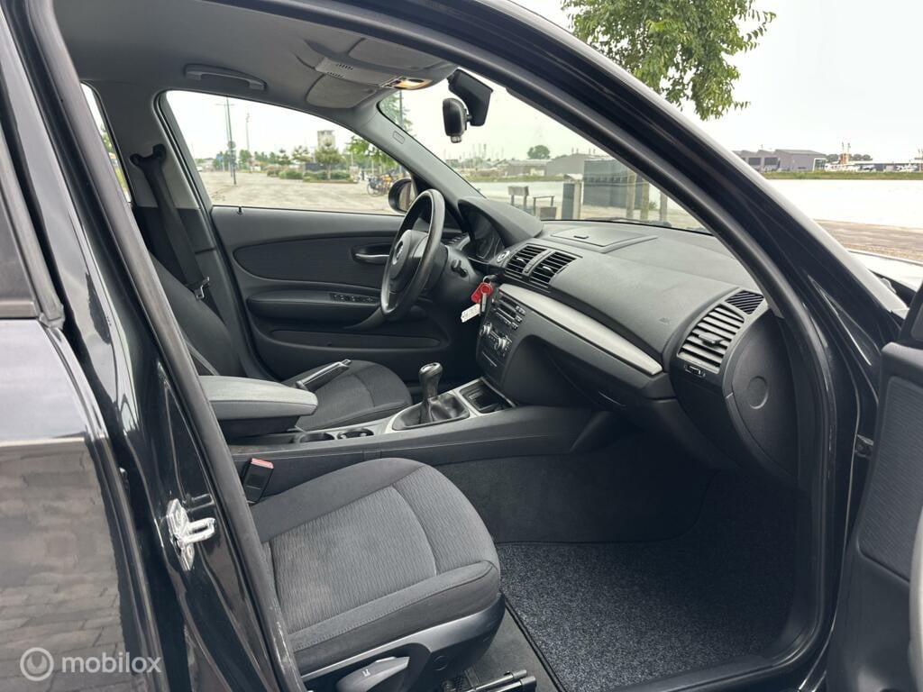 BMW 1-serie, 116i High Executive Clima km188.910 Nap 5deurs BJ2010