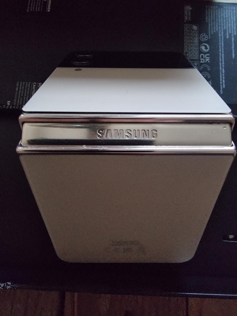 Samsung flip 4 128GB