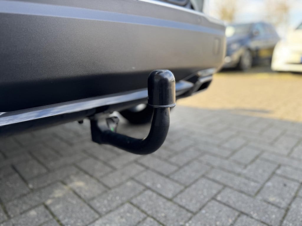 Peugeot 2008 1.2 puretech allure pack connect | trekhaak afneembaar| naviga