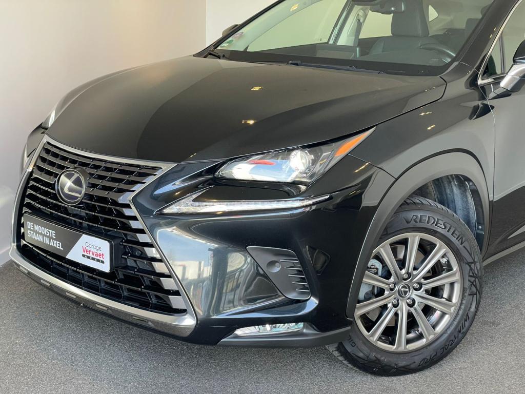 Lexus Nx 300h awd business line